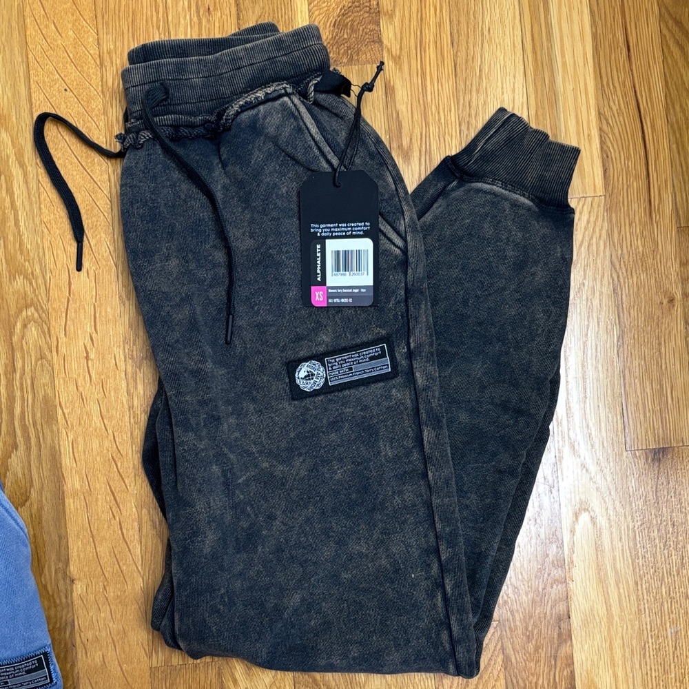 Alphalete Black Joggers